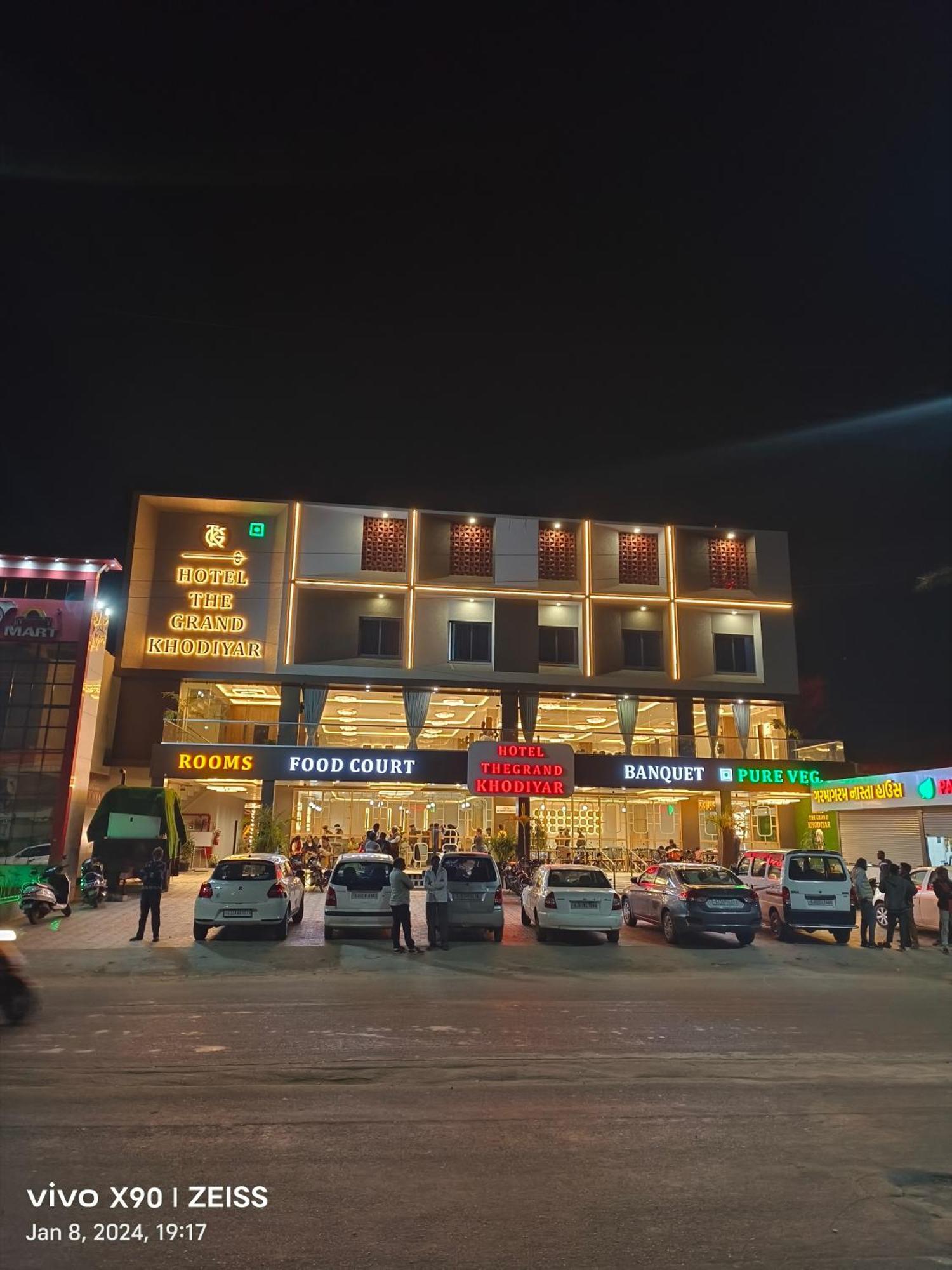 Hotel The Grand Khodiyar Visnagar Екстер'єр фото