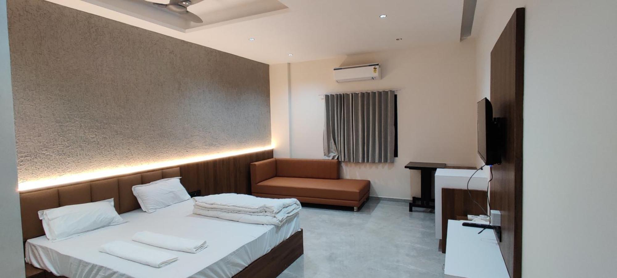 Hotel The Grand Khodiyar Visnagar Екстер'єр фото